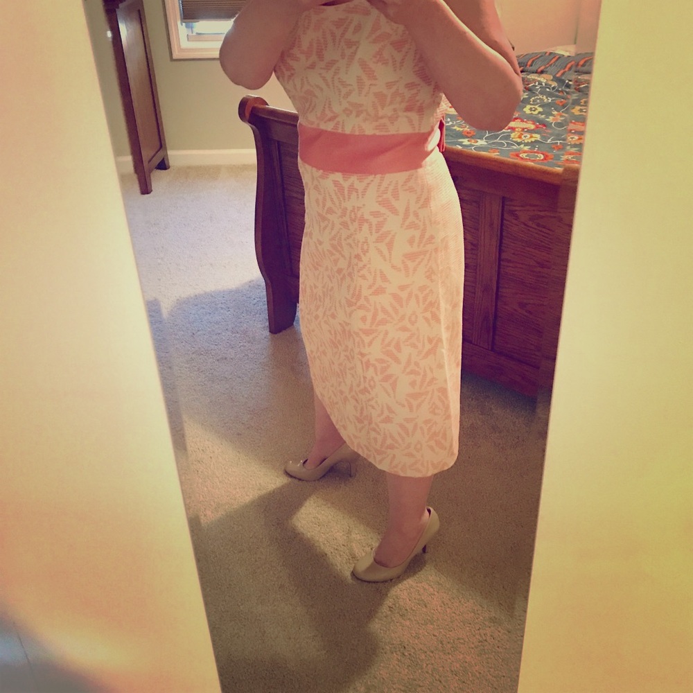 🎀 Beautiful Ann Taylor dress size 6